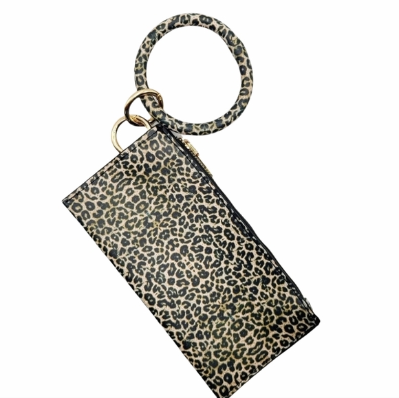 Animal Print Key Ring Bangle Wristlet - Picture 5 of 8